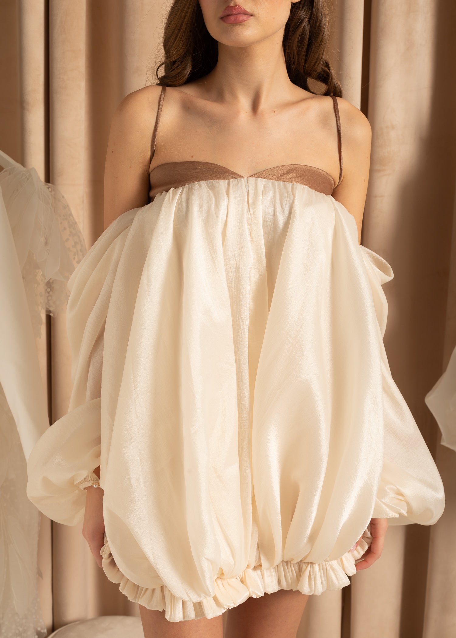 Off Shoulder Flowing Mini Dress With Contrasting Brown Elements - Beige