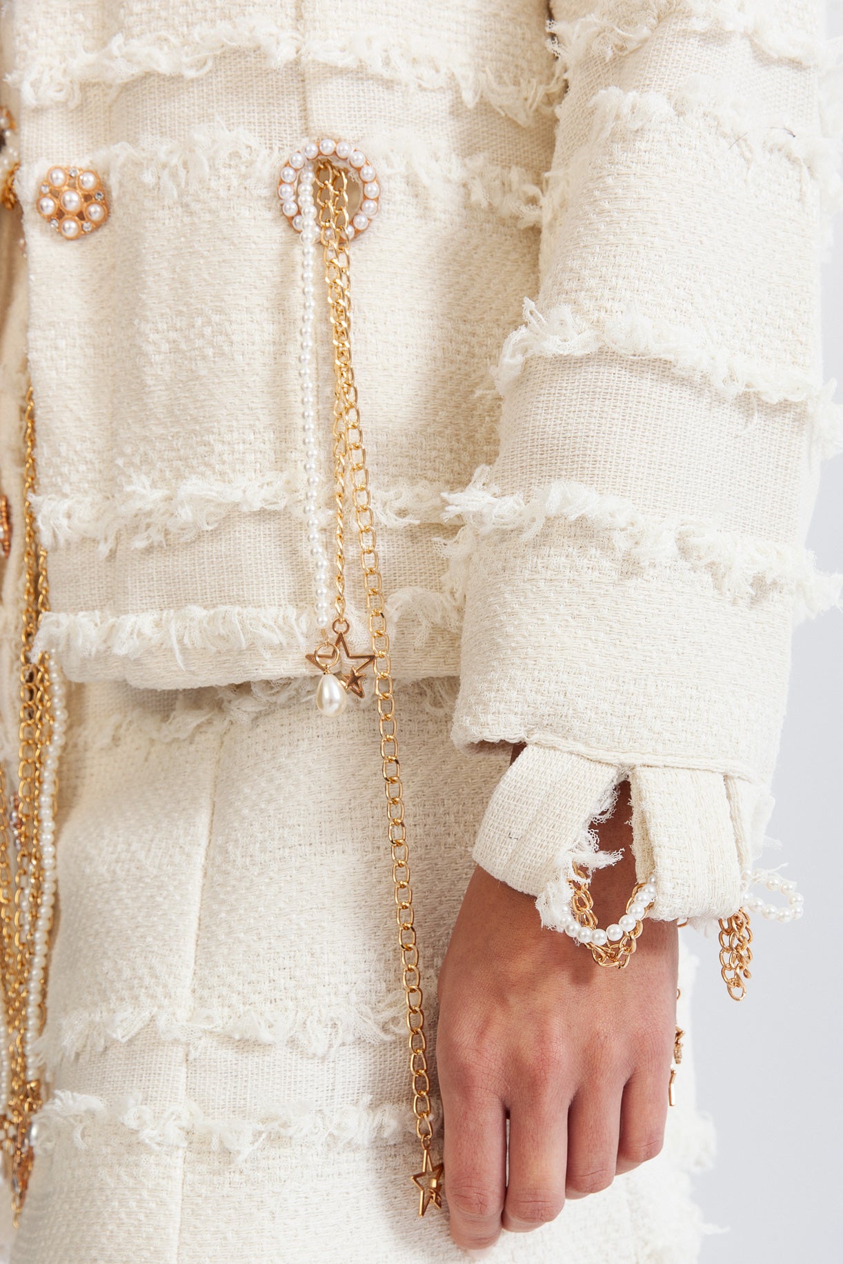 Tweed Blazer With Golden Chains And Pearls - Beige