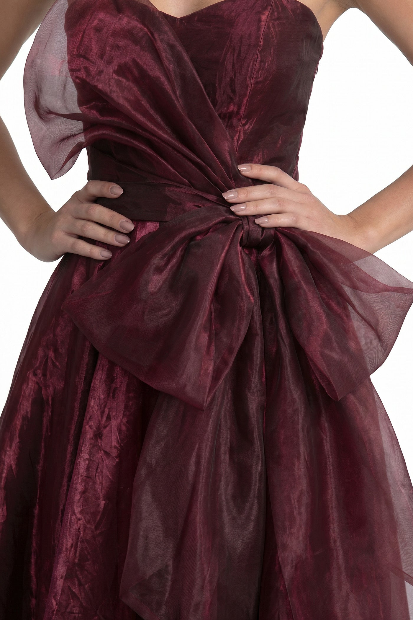 Hyacinthe Strapless Organza Ballgown With Oversized Side Bow - Wine