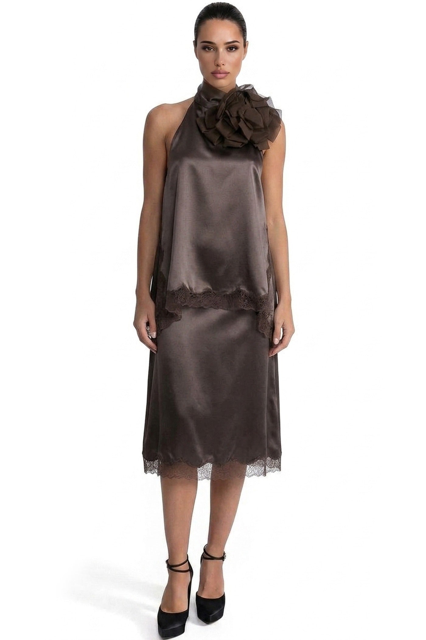 Héloïse Co-Ord Set With Lace Trim And Flower Embellishment - Brown