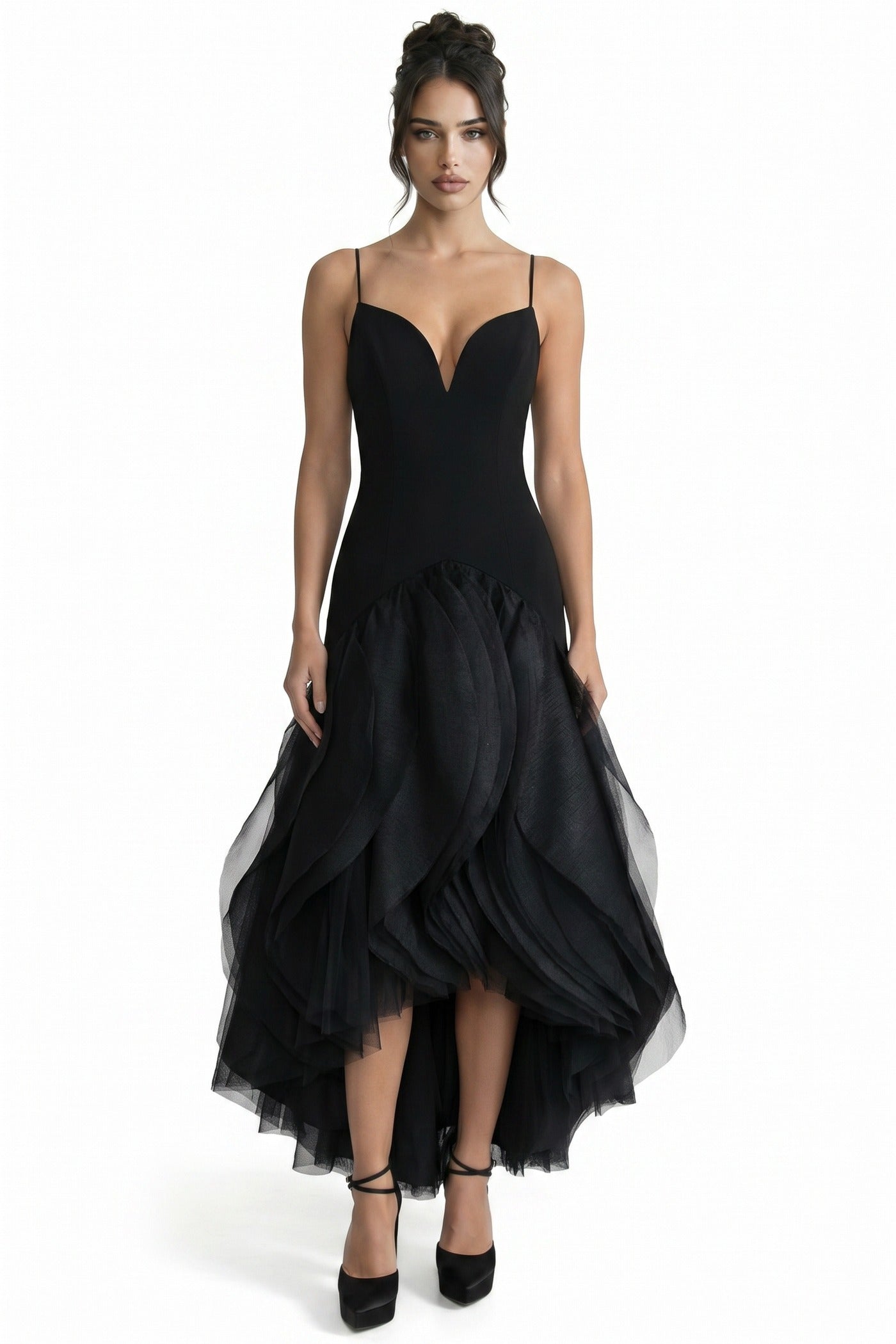 Gisèle Spaghetti-Strap Velvet Ballgown With Voluminous Tulle Skirt - Black